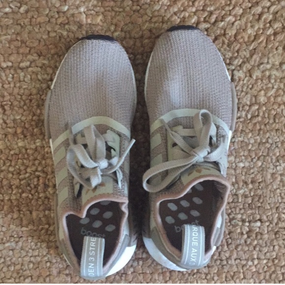 ADIDAS NMD R1 TAN NUDE ATHLETIC SNEAKER 7 MEN 9 WM - Picture 3 of 7